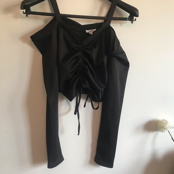 Sexy Med Black Top - Picture 2 of 5